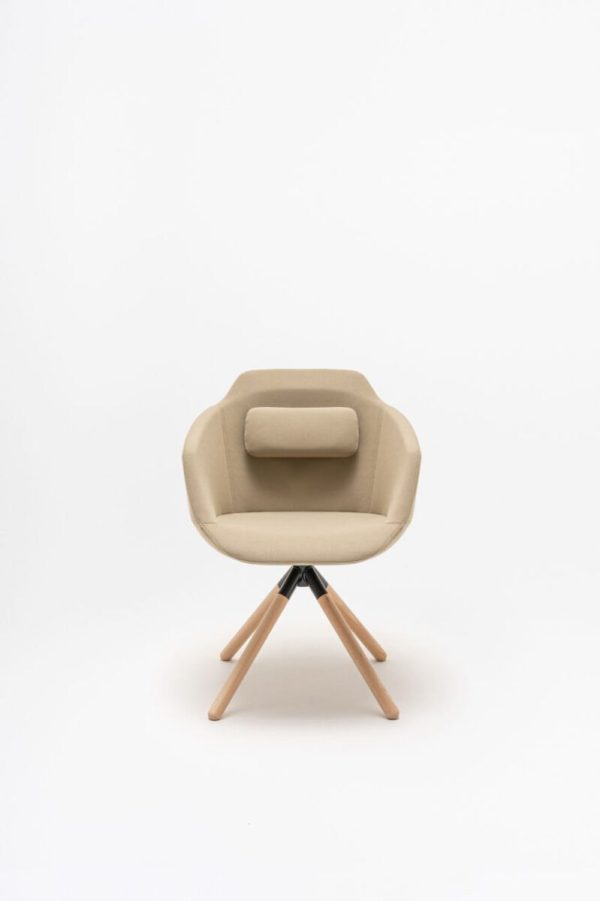 seating_ulra_chair_mdd_a61078_natural_beech_1__1
